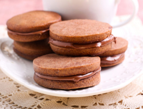Chocolate-filled biscuits